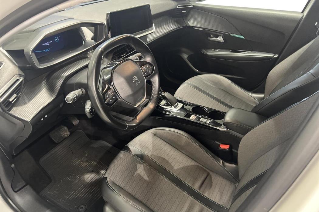 Peugeot e-208 2021