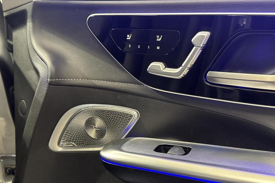 Mercedes-Benz EQE SUV 2023