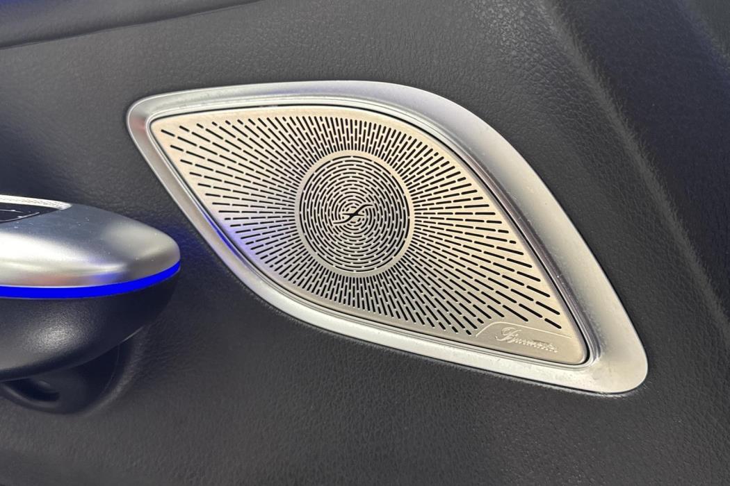 Mercedes-Benz EQE SUV 2023