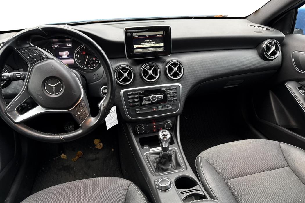 MERCEDES-BENZ A 2014