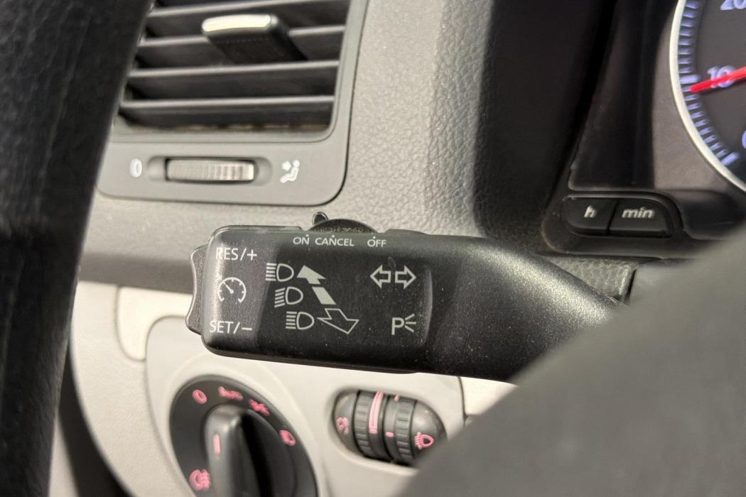 VOLKSWAGEN GOLF 2008
