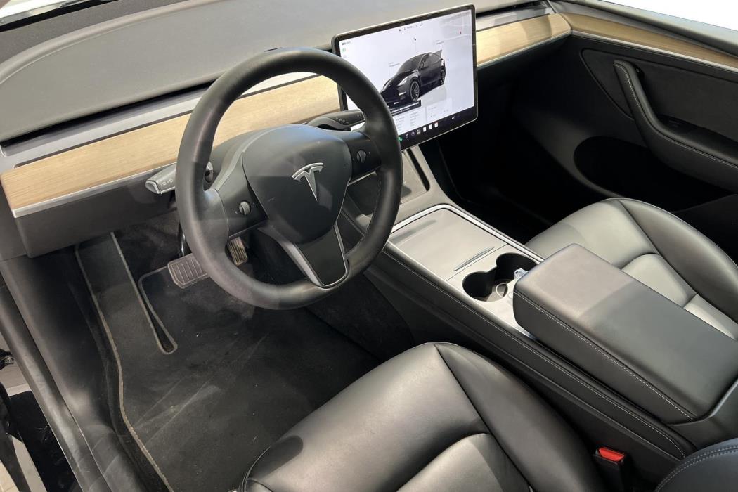 Tesla Model Y 2022