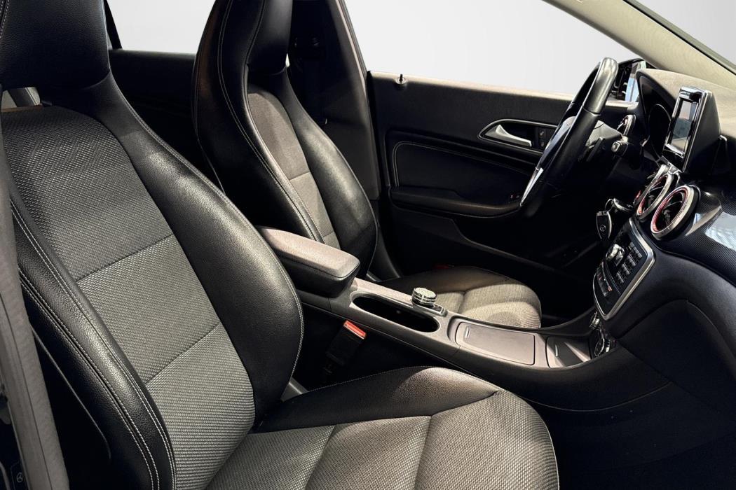 Mercedes-Benz CLA 2014
