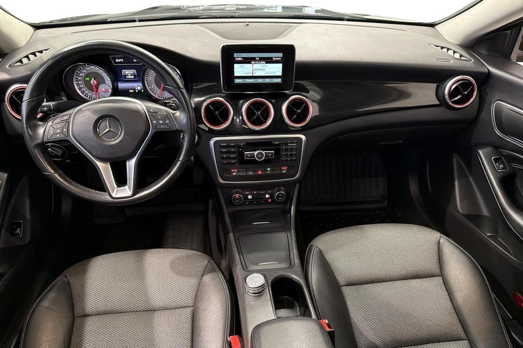 Mercedes-Benz CLA 2014