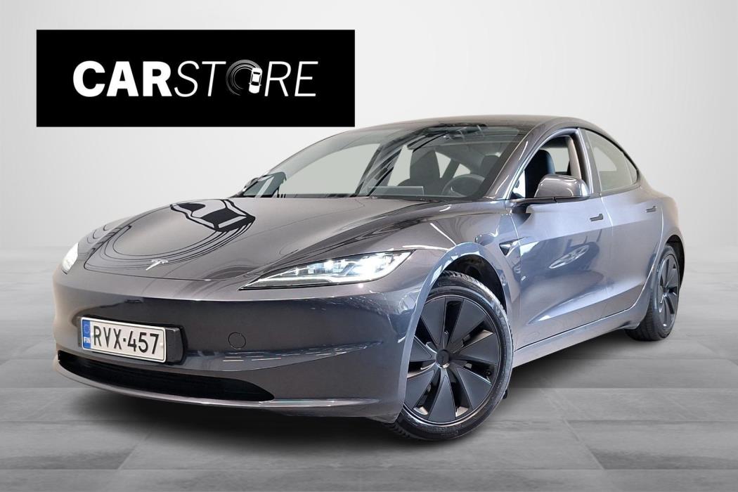 Tesla Model 3 2024