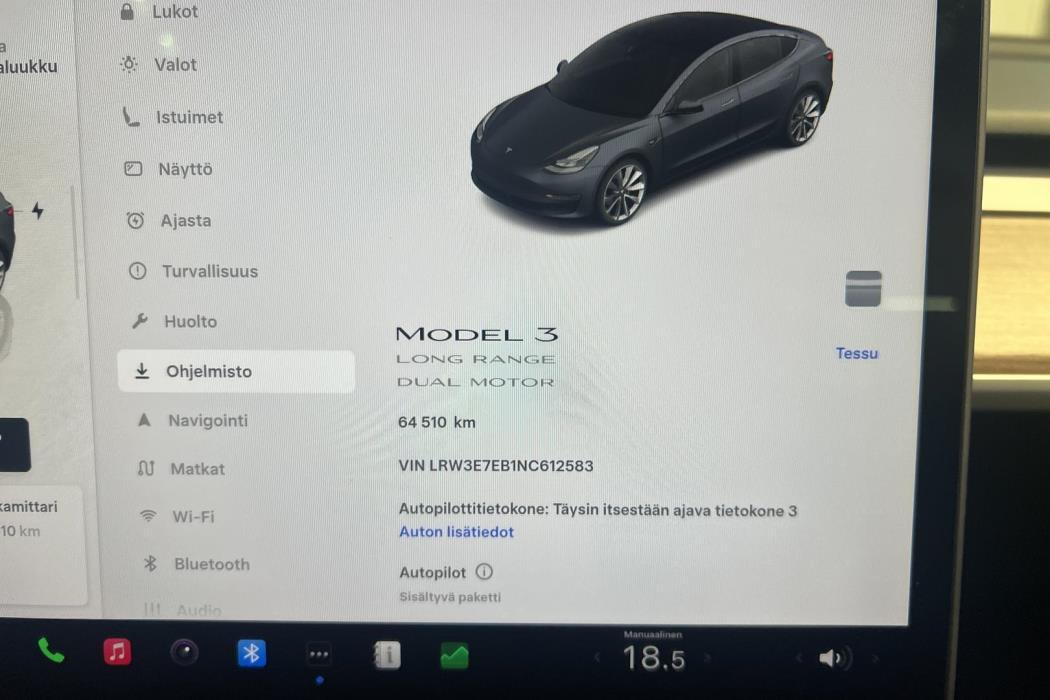 Tesla Model 3 2022