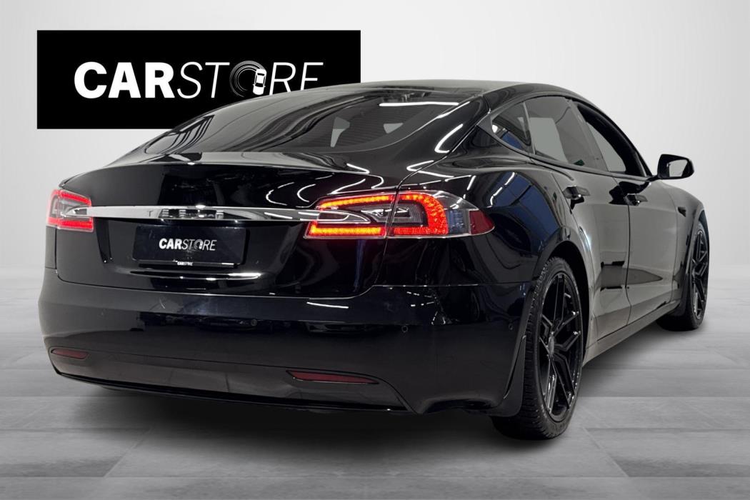 Tesla Model S 2018