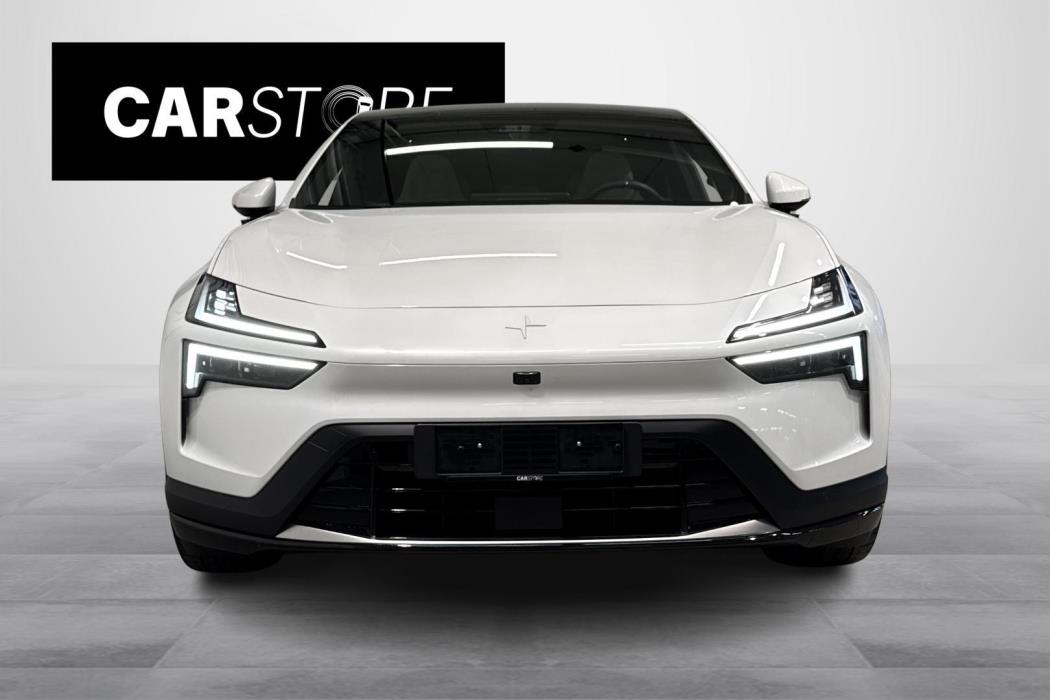 Polestar 4 2025