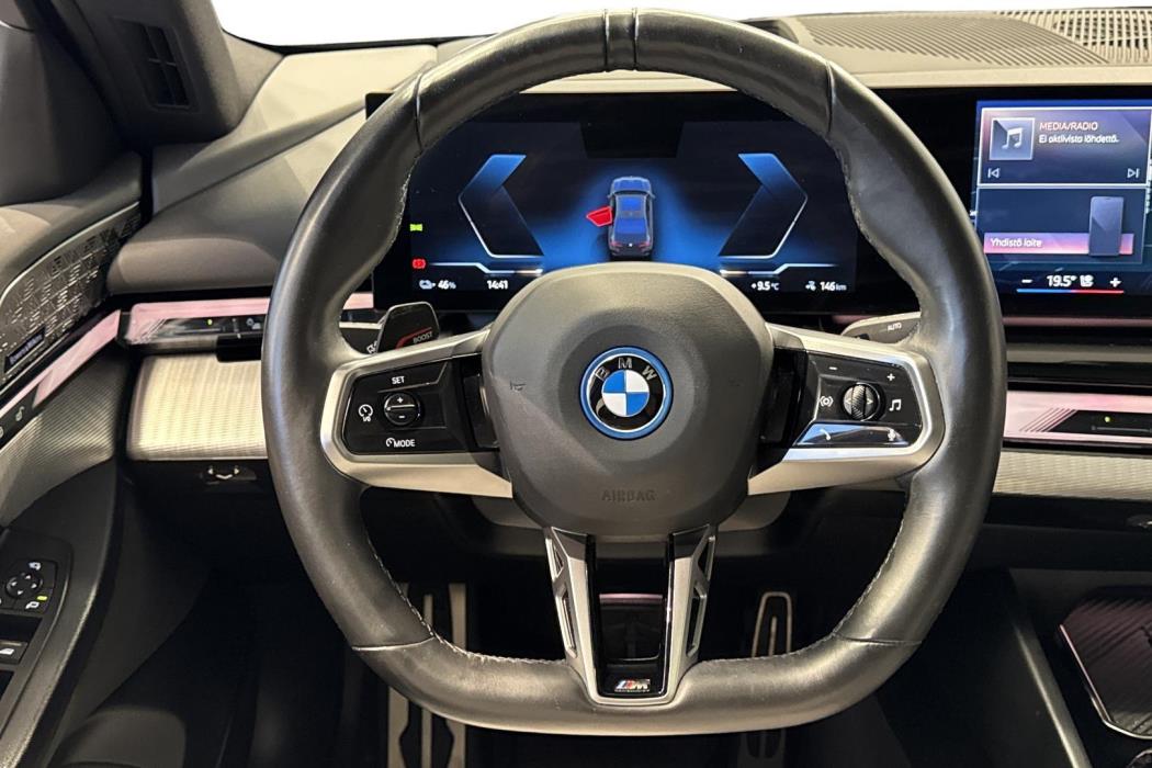 BMW i5 2024