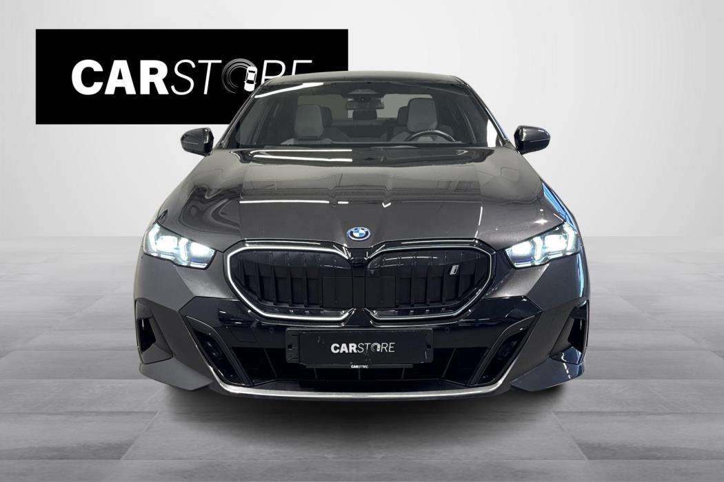 BMW i5 2024