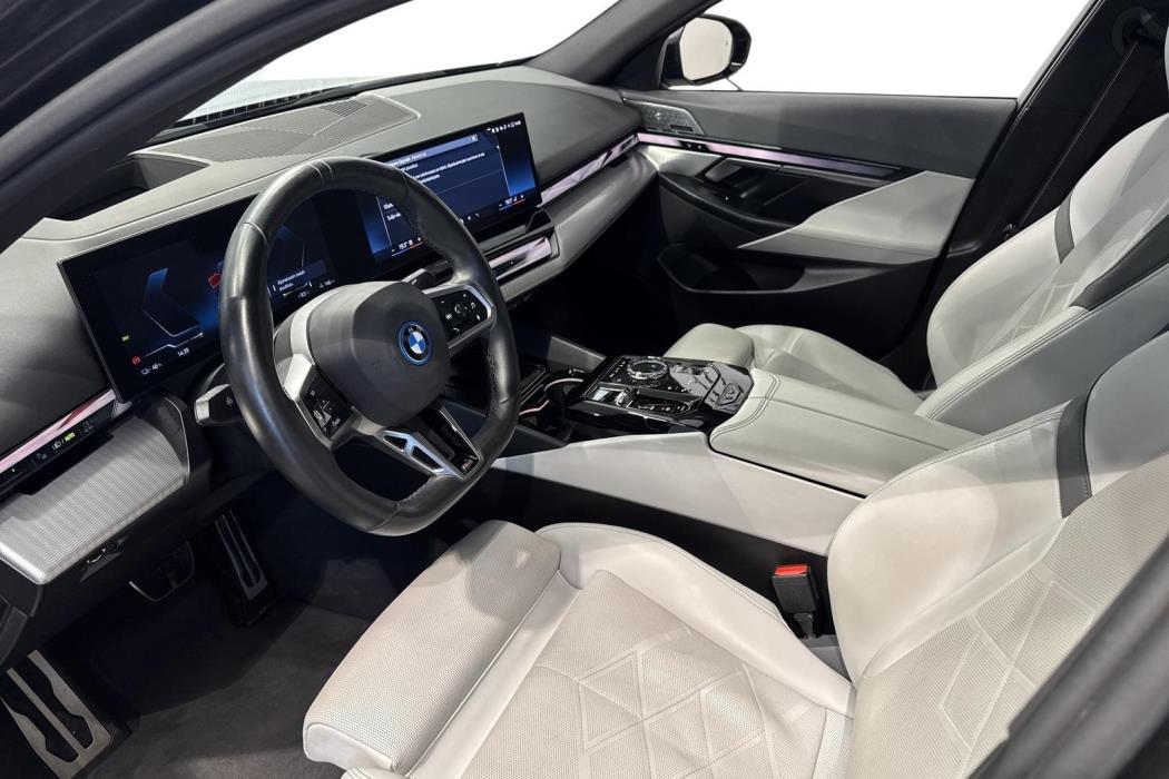 BMW i5 2024