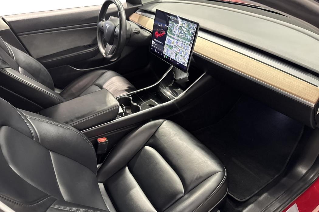 Tesla Model 3 2019