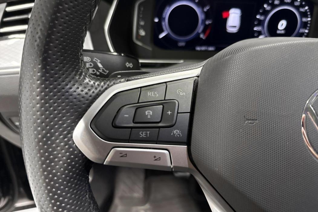 Volkswagen Passat 2022