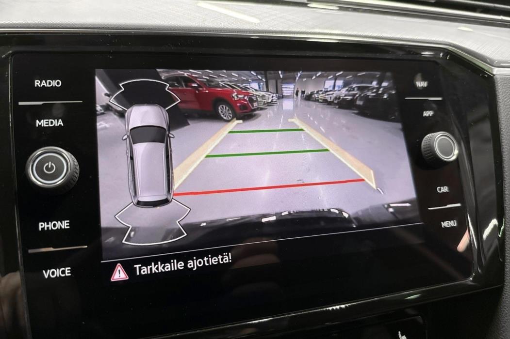 Volkswagen Passat 2022