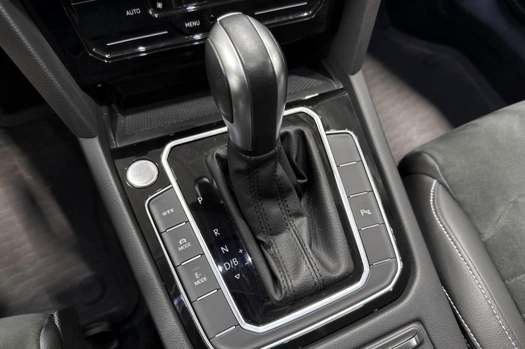 Volkswagen Passat 2022