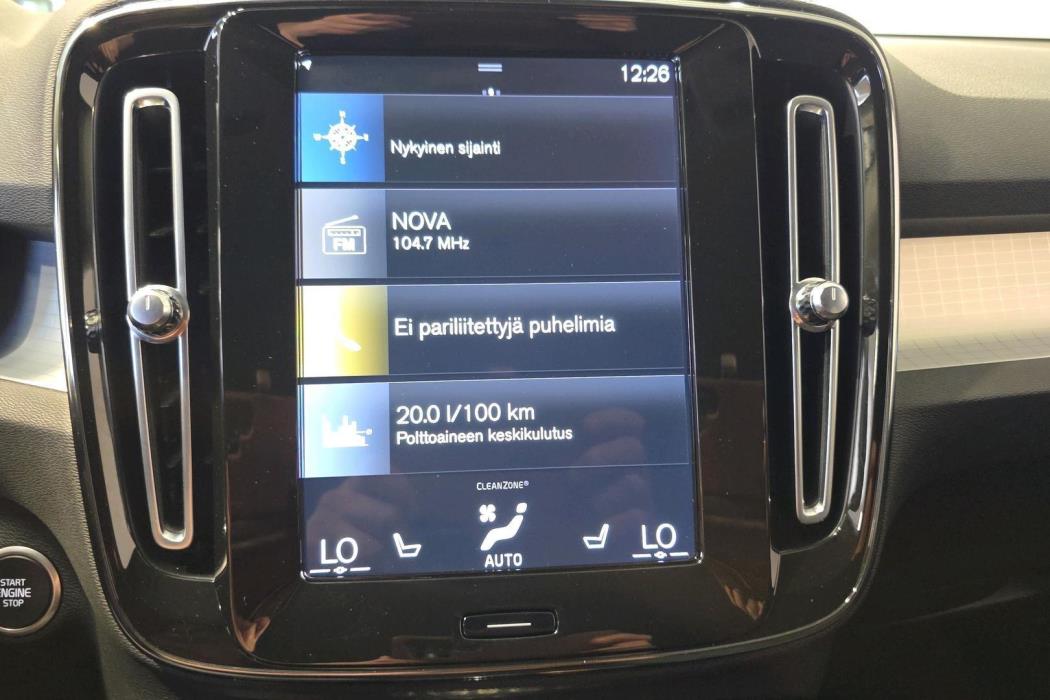 Volvo XC40 2021