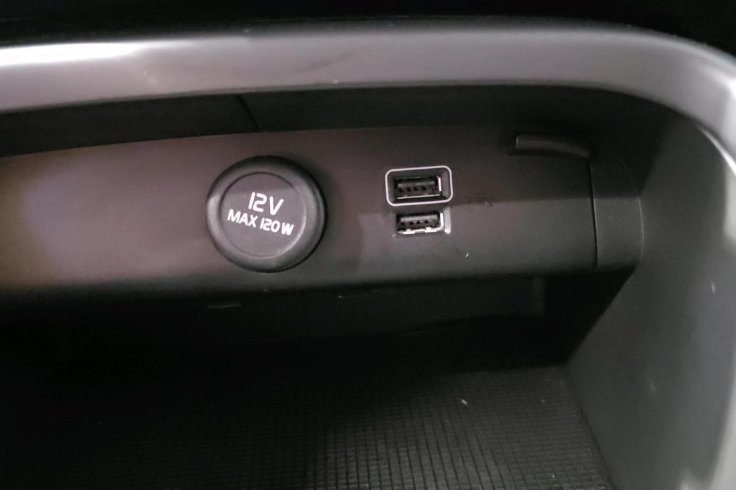 Volvo XC40 2021