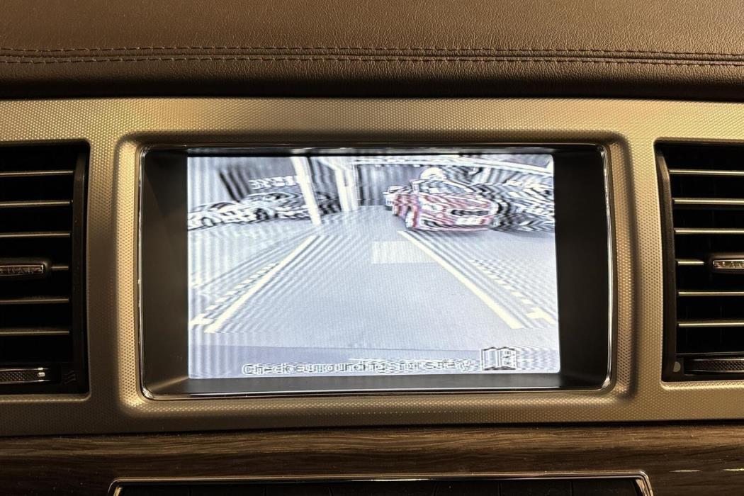 Jaguar XF 2011