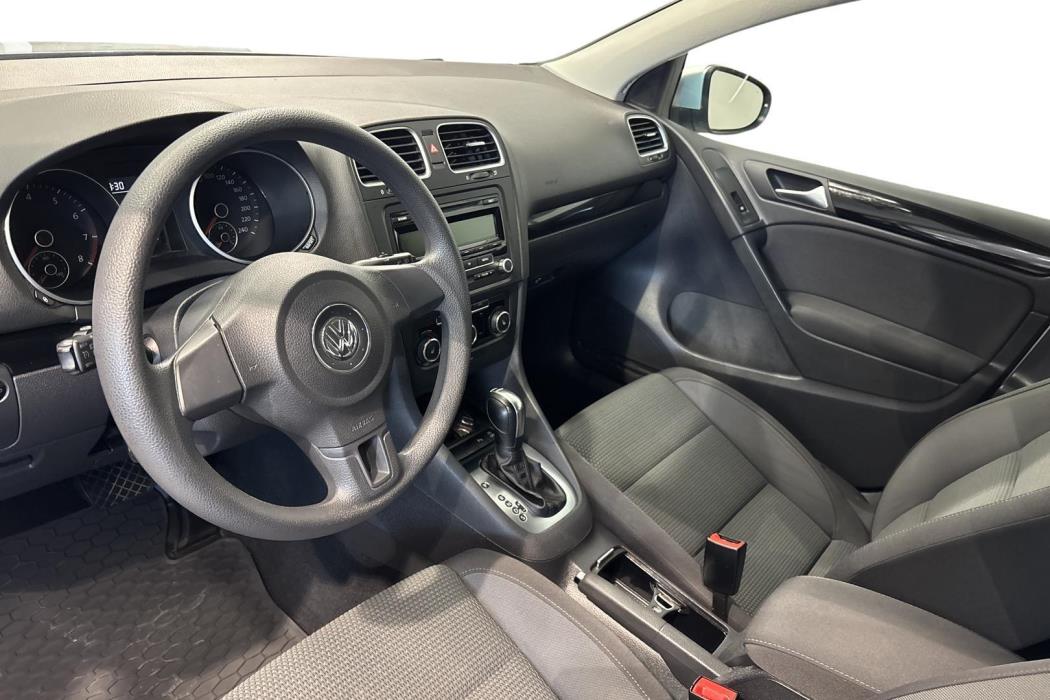 VOLKSWAGEN GOLF 2012