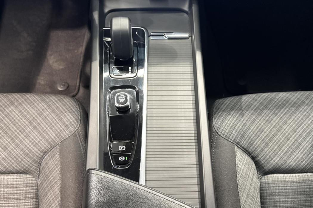 Volvo V60 Cross Country 2023