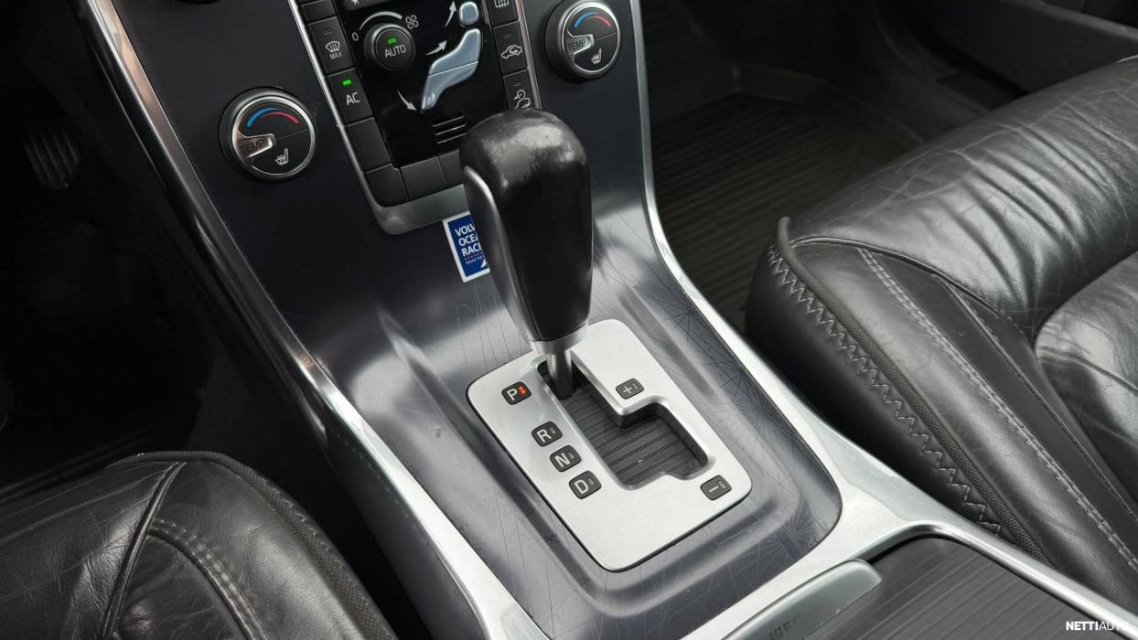 Volvo XC70 2012