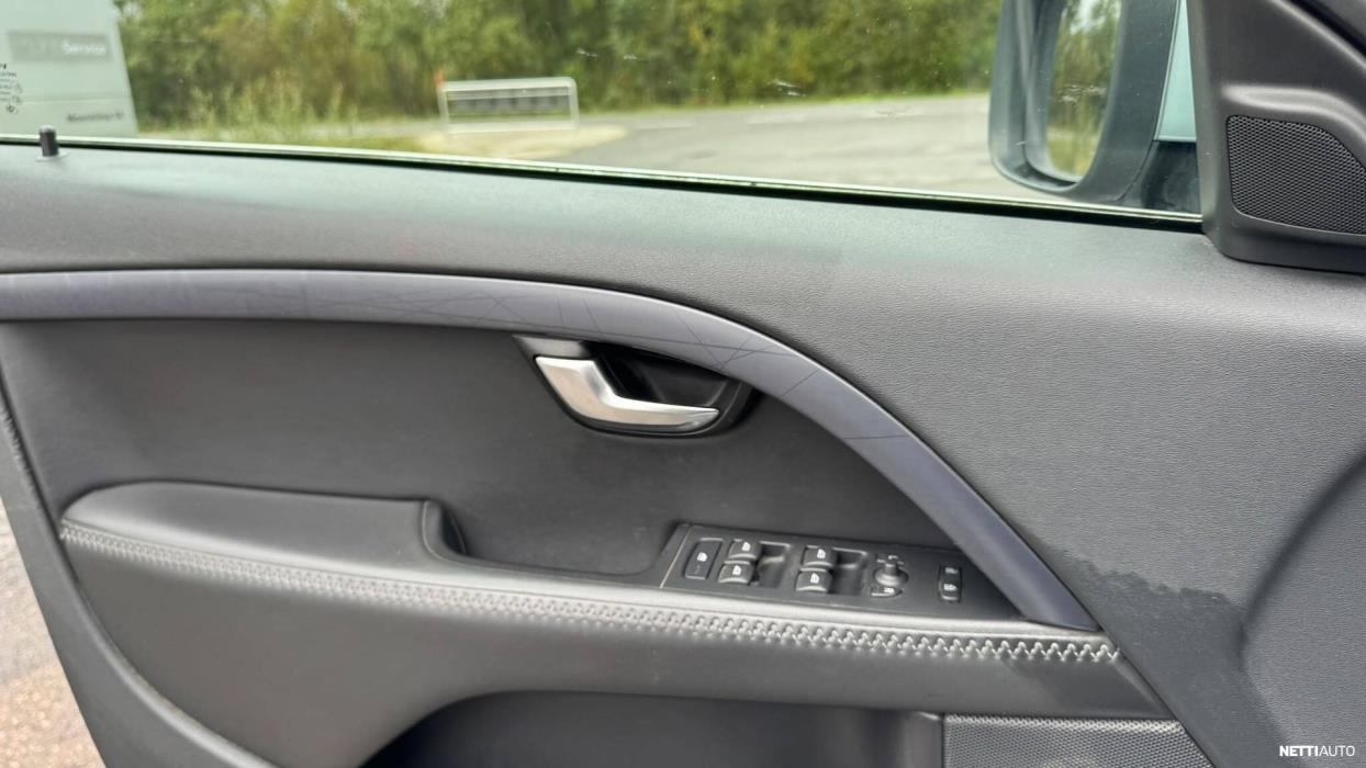 Volvo XC70 2012