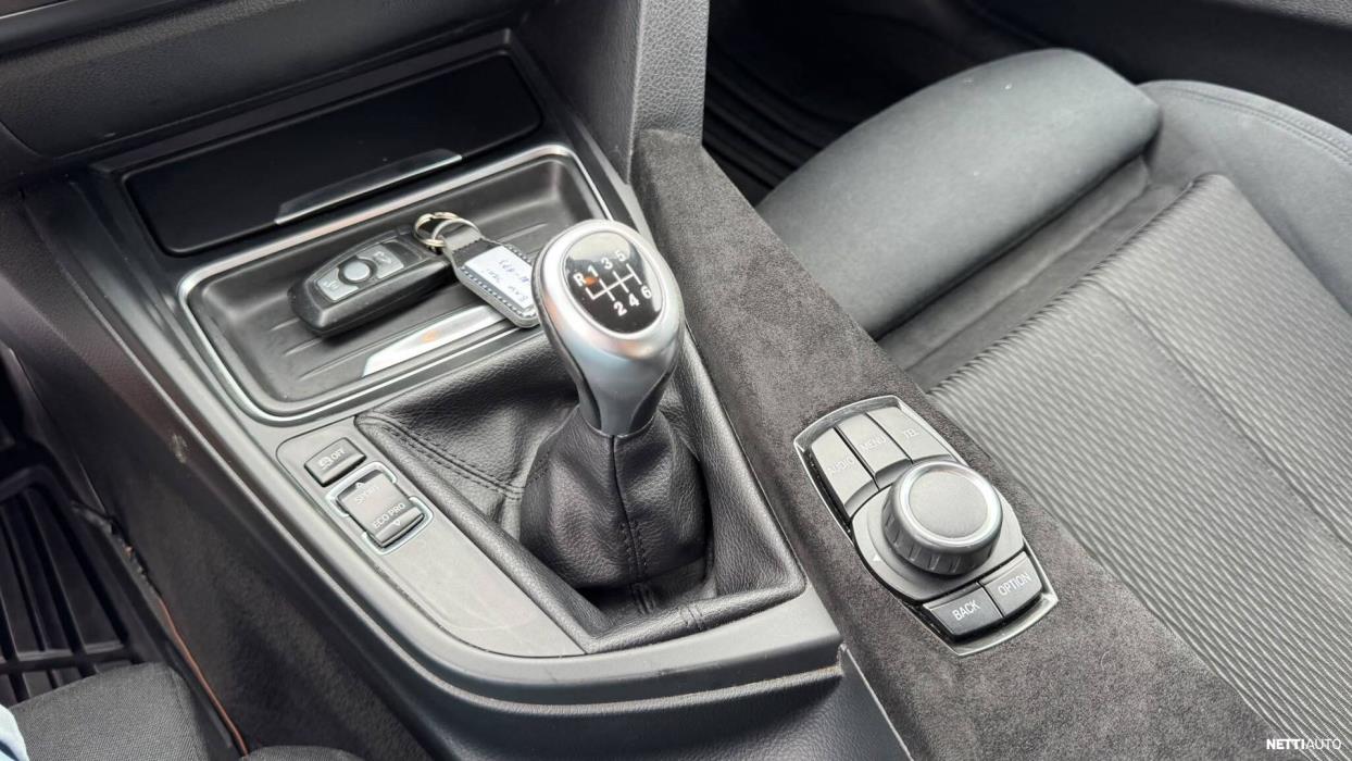 BMW 320 2013