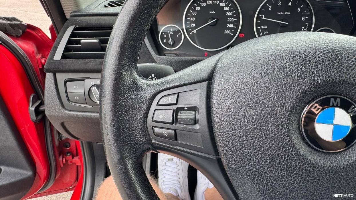 BMW 320 2013