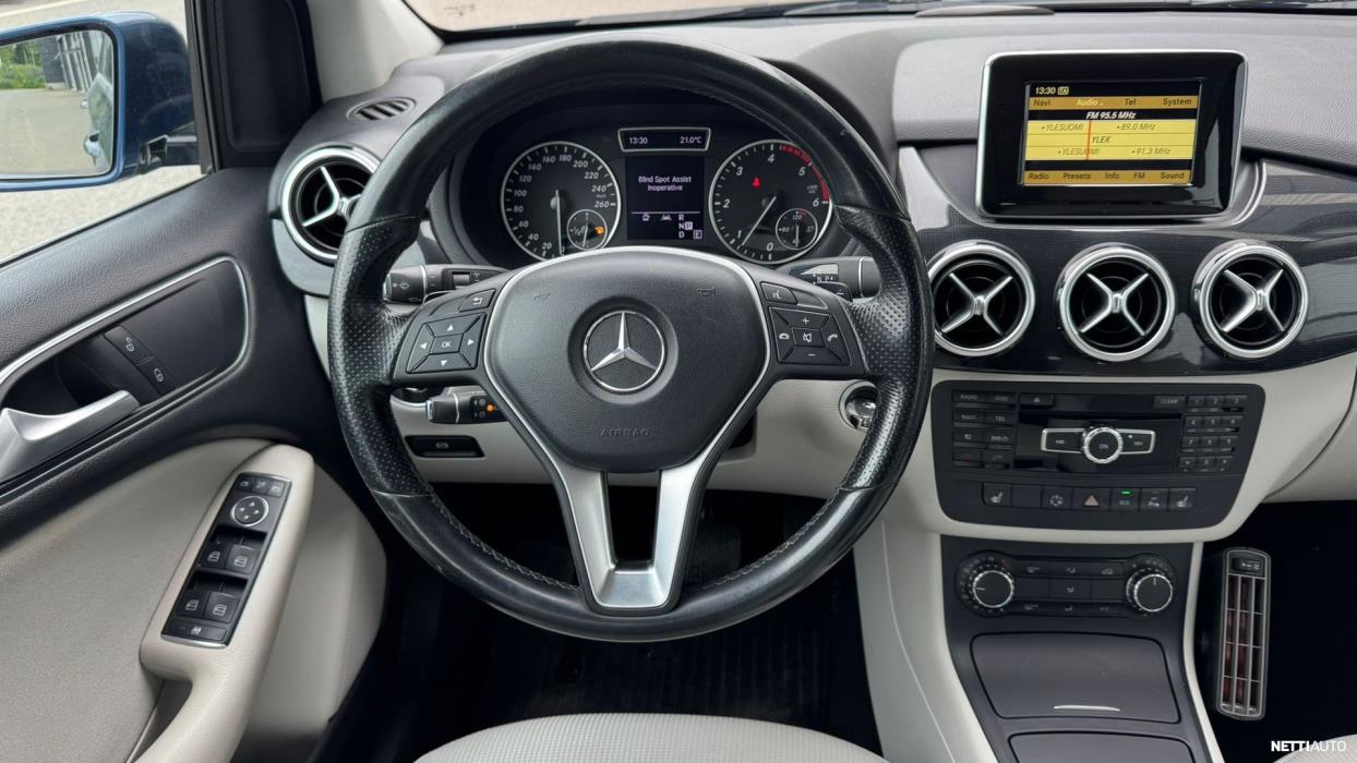 Mercedes-Benz B 2012