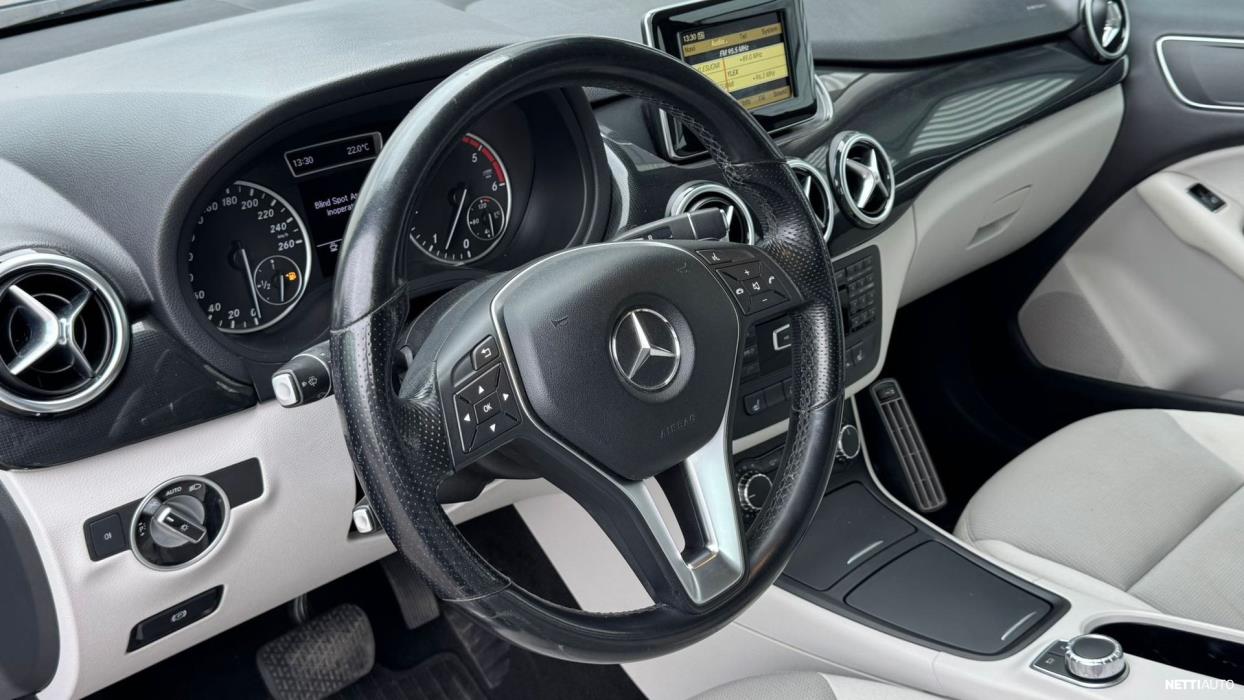 Mercedes-Benz B 2012