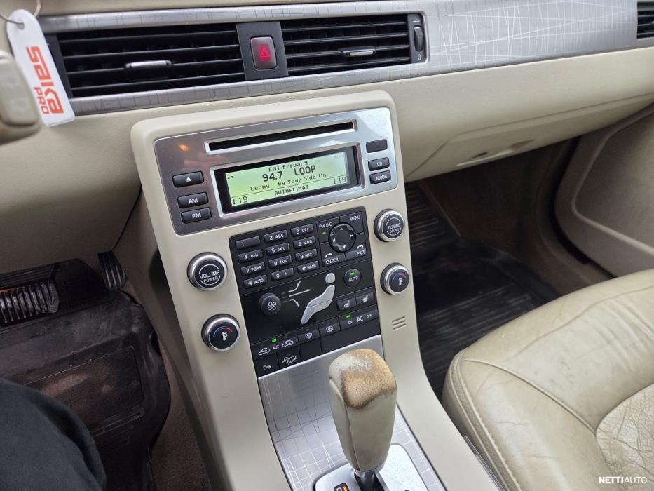 Volvo XC70 2010