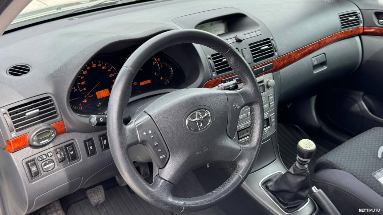 Toyota Avensis 2006