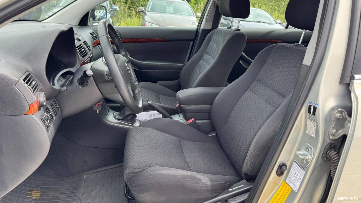 Toyota Avensis 2006