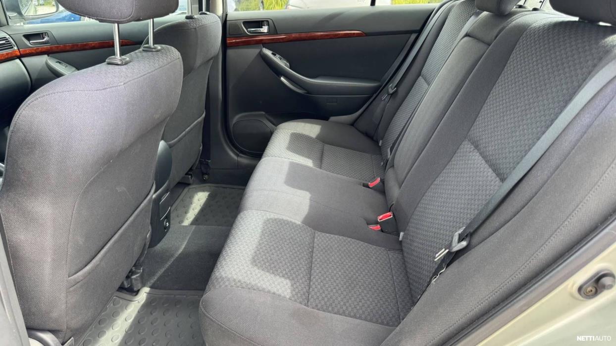 Toyota Avensis 2006