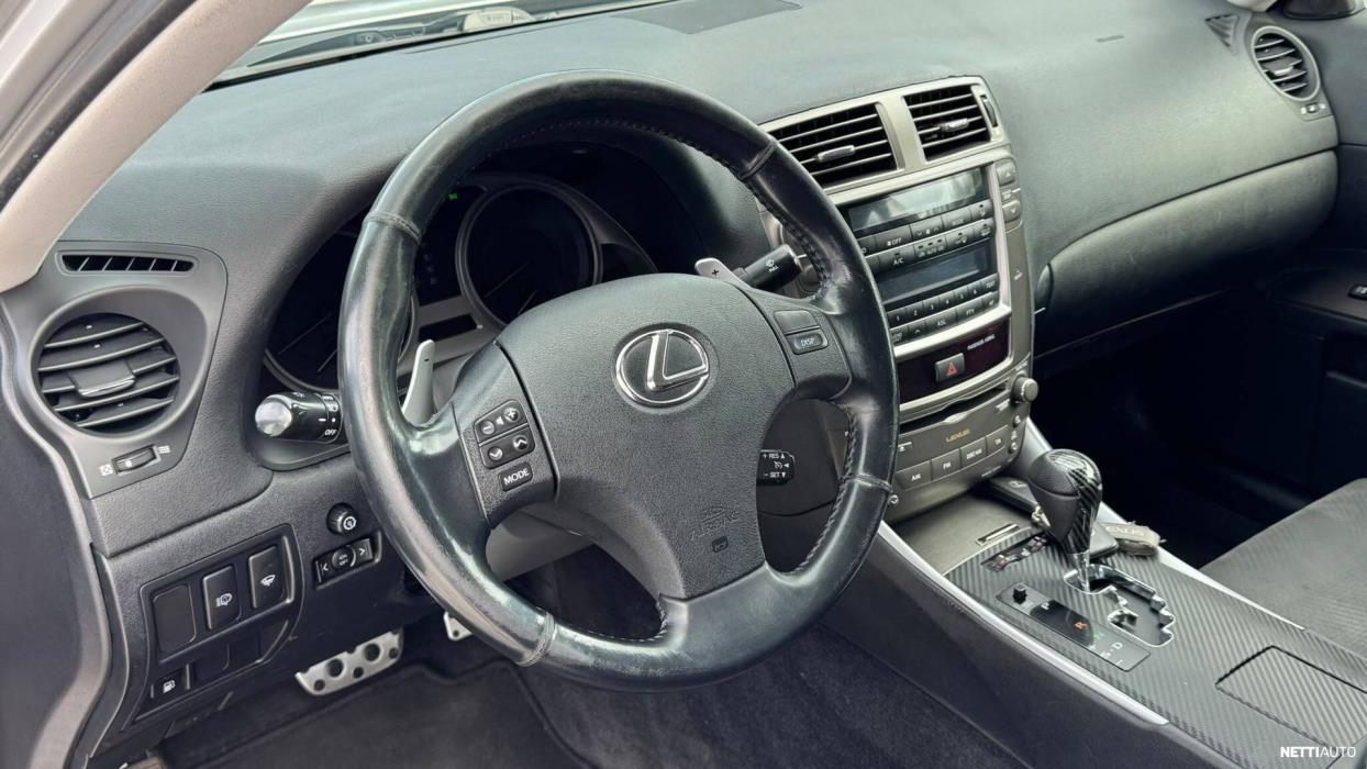 Lexus IS 2006