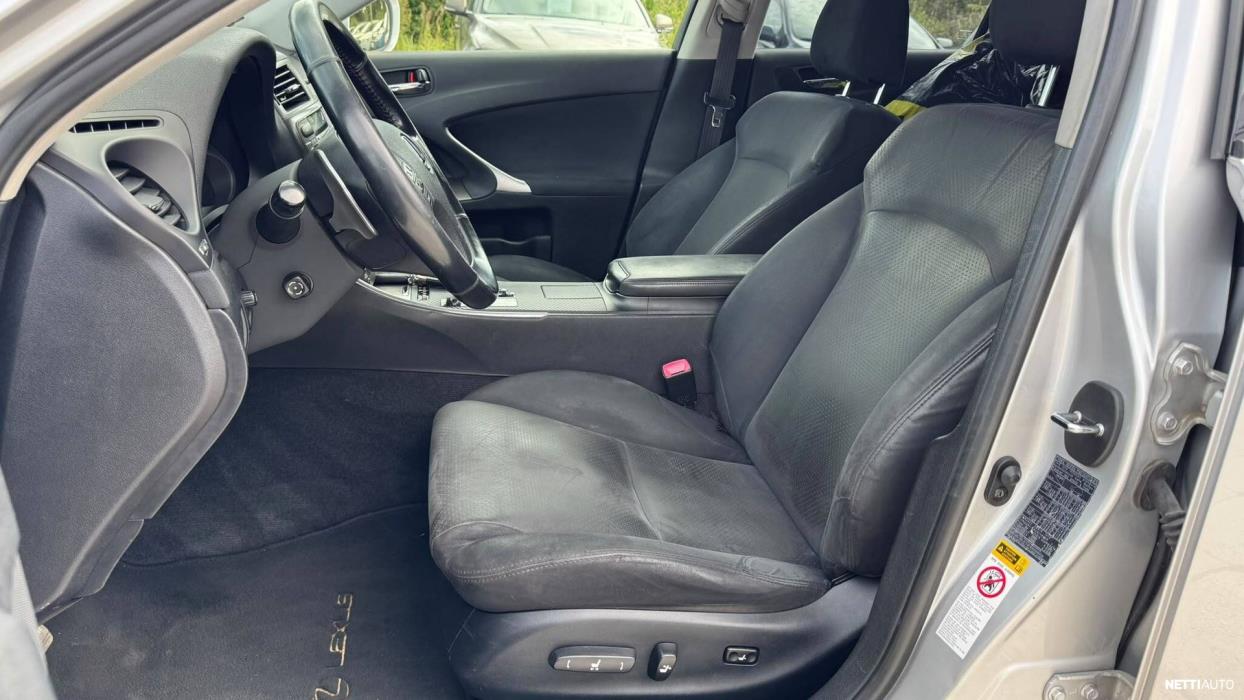 Lexus IS 2006
