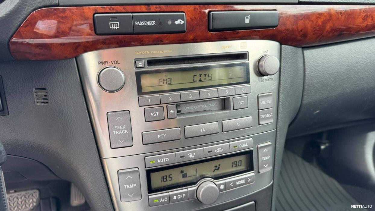 Toyota Avensis 2005