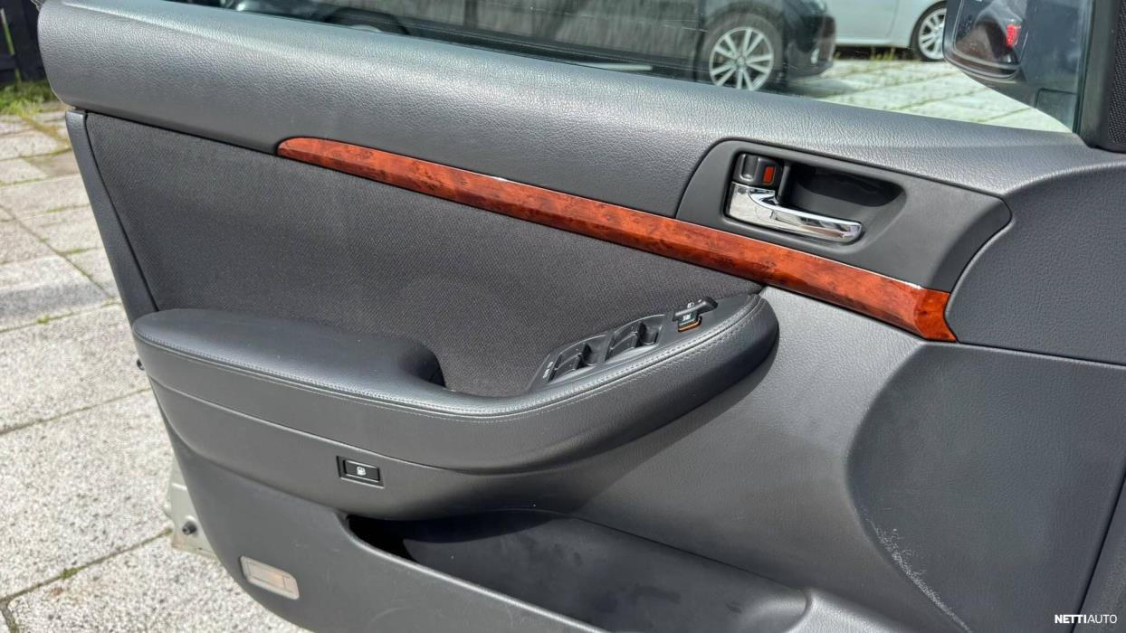 Toyota Avensis 2005