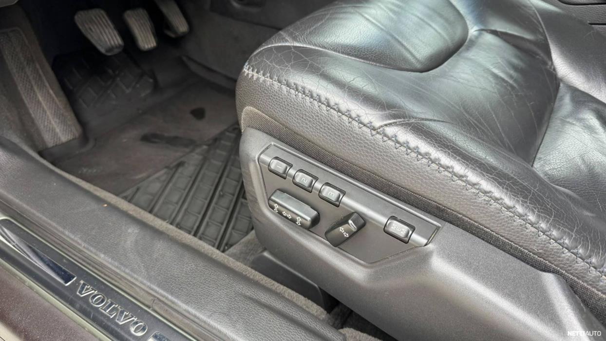 Volvo XC70 2006