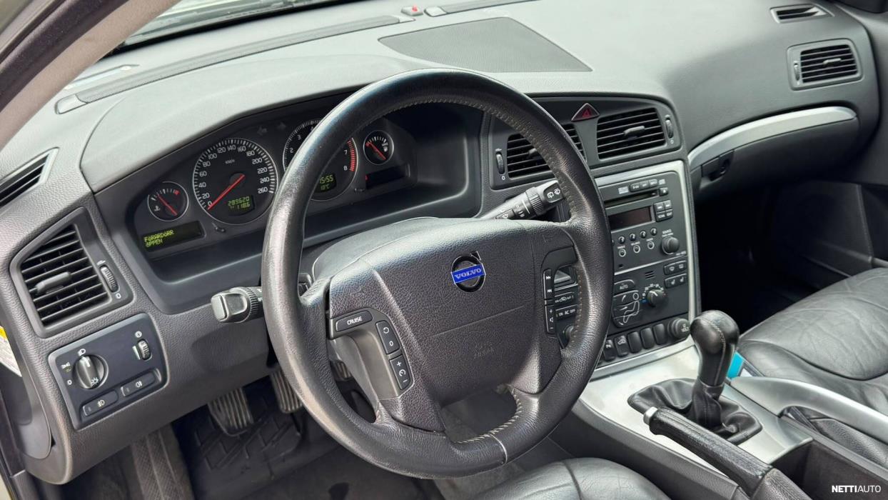 Volvo XC70 2006