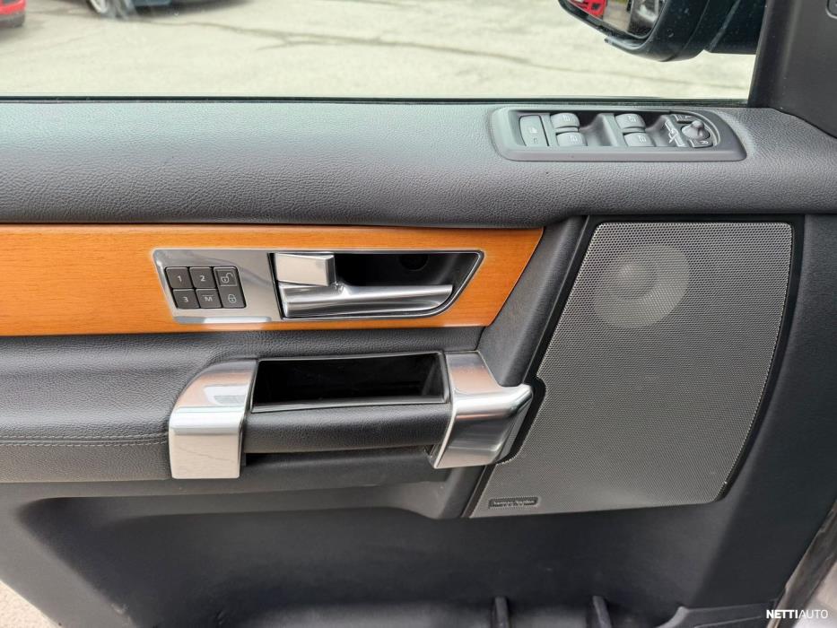Land Rover Discovery 2010