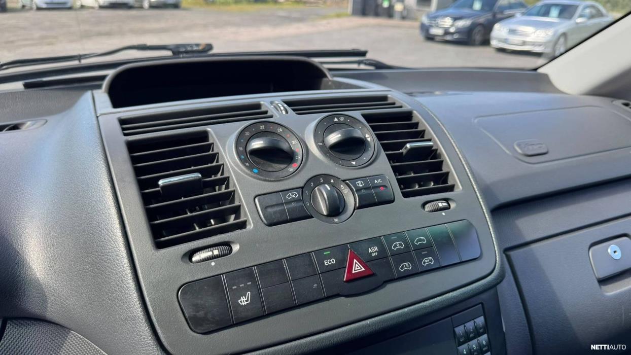Mercedes-Benz Vito 2011