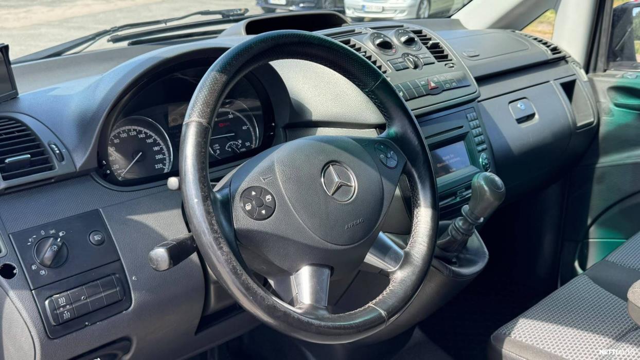 Mercedes-Benz Vito 2011