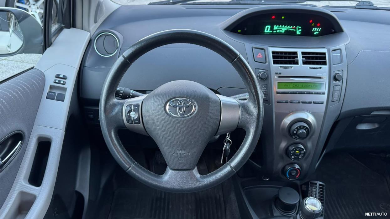 Toyota Yaris 2009