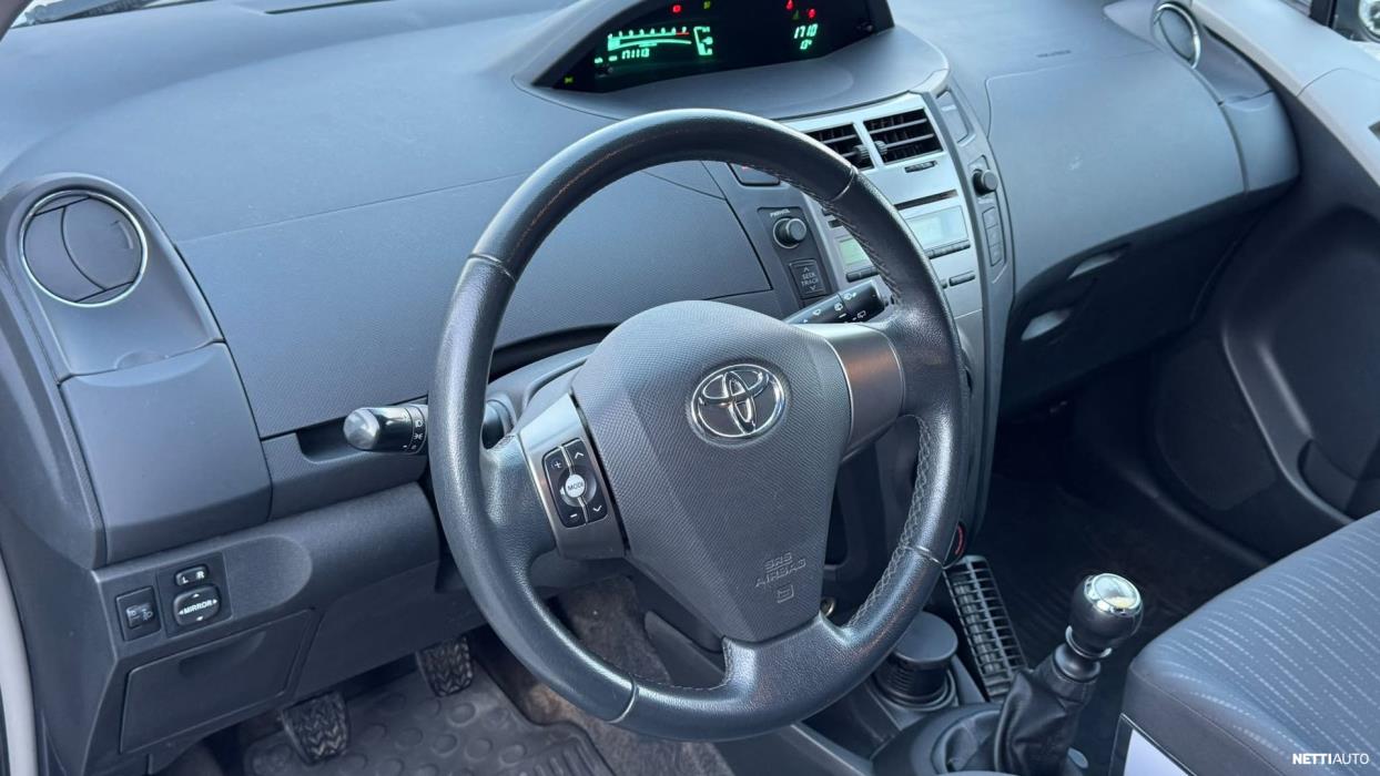 Toyota Yaris 2009