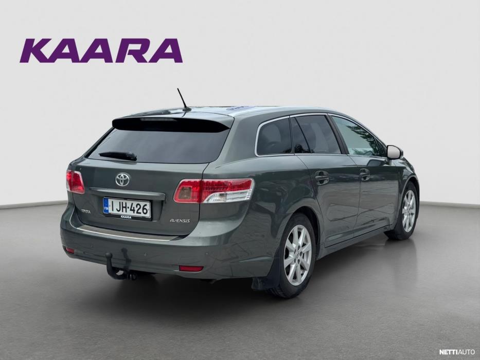 Toyota Avensis 2010