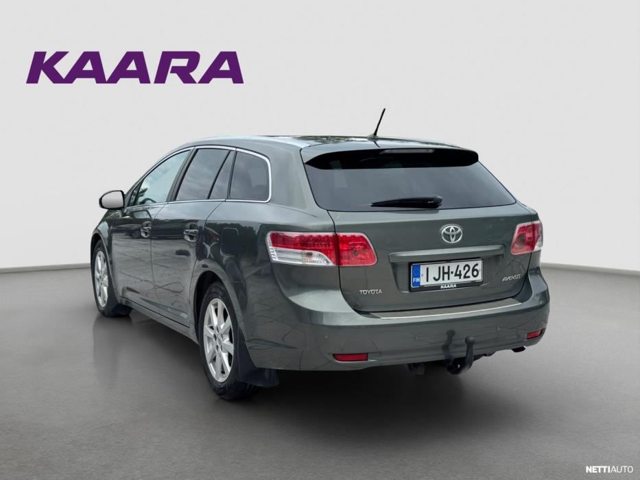 Toyota Avensis 2010