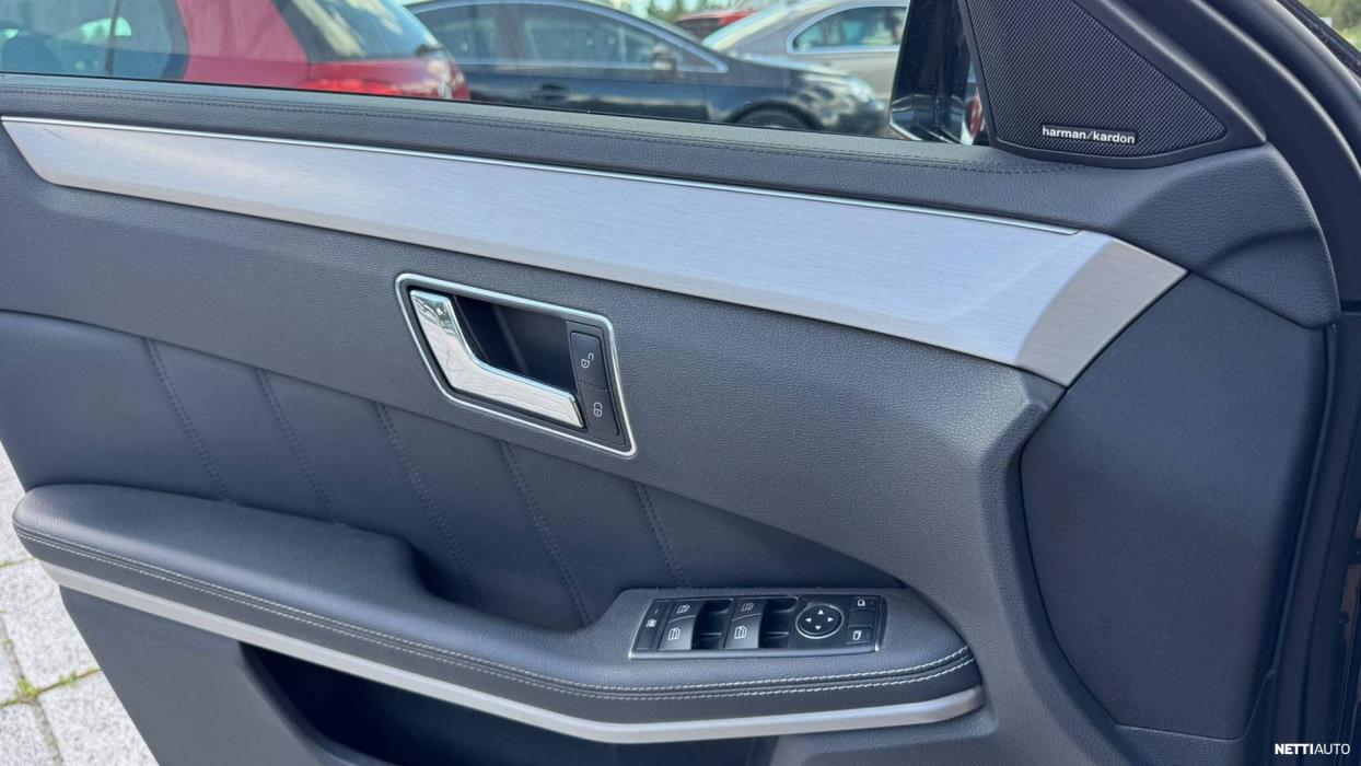 Mercedes-Benz E 2011