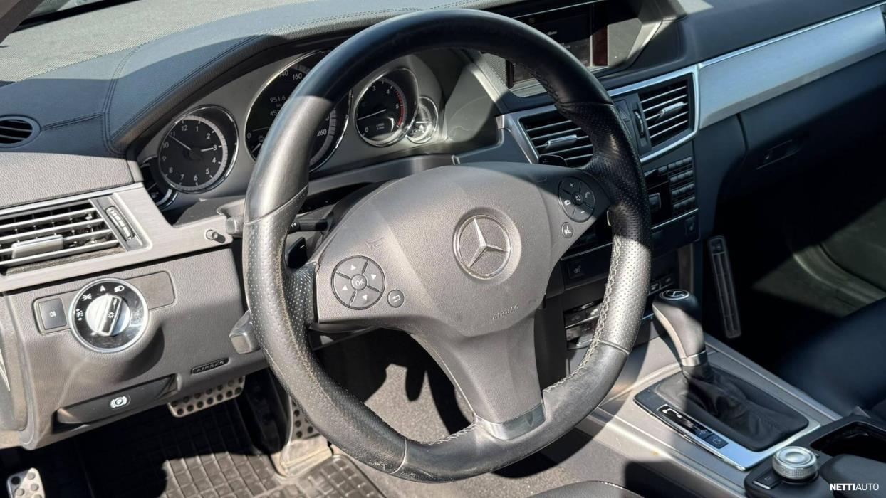 Mercedes-Benz E 2011