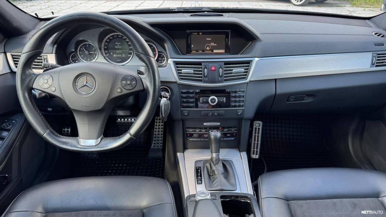 Mercedes-Benz E 2011